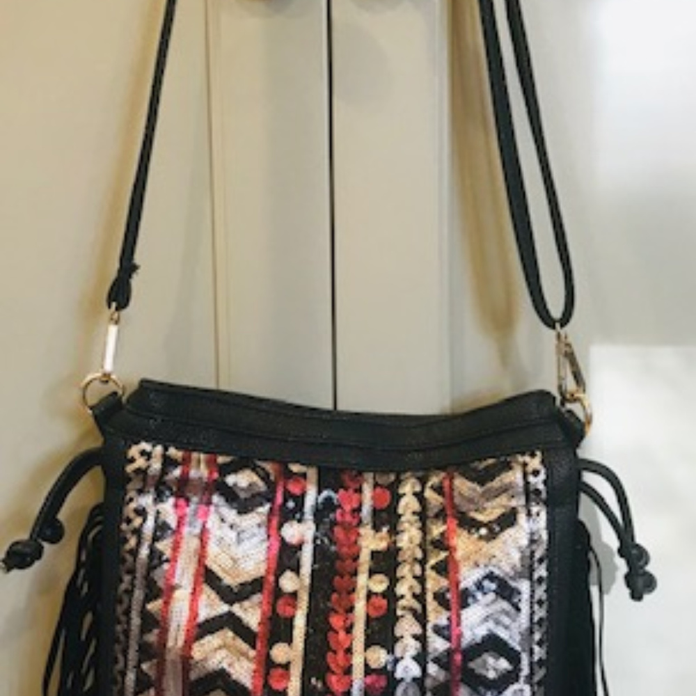 NWT LF Sequins Bag With Fringe - Picture 5 of 6